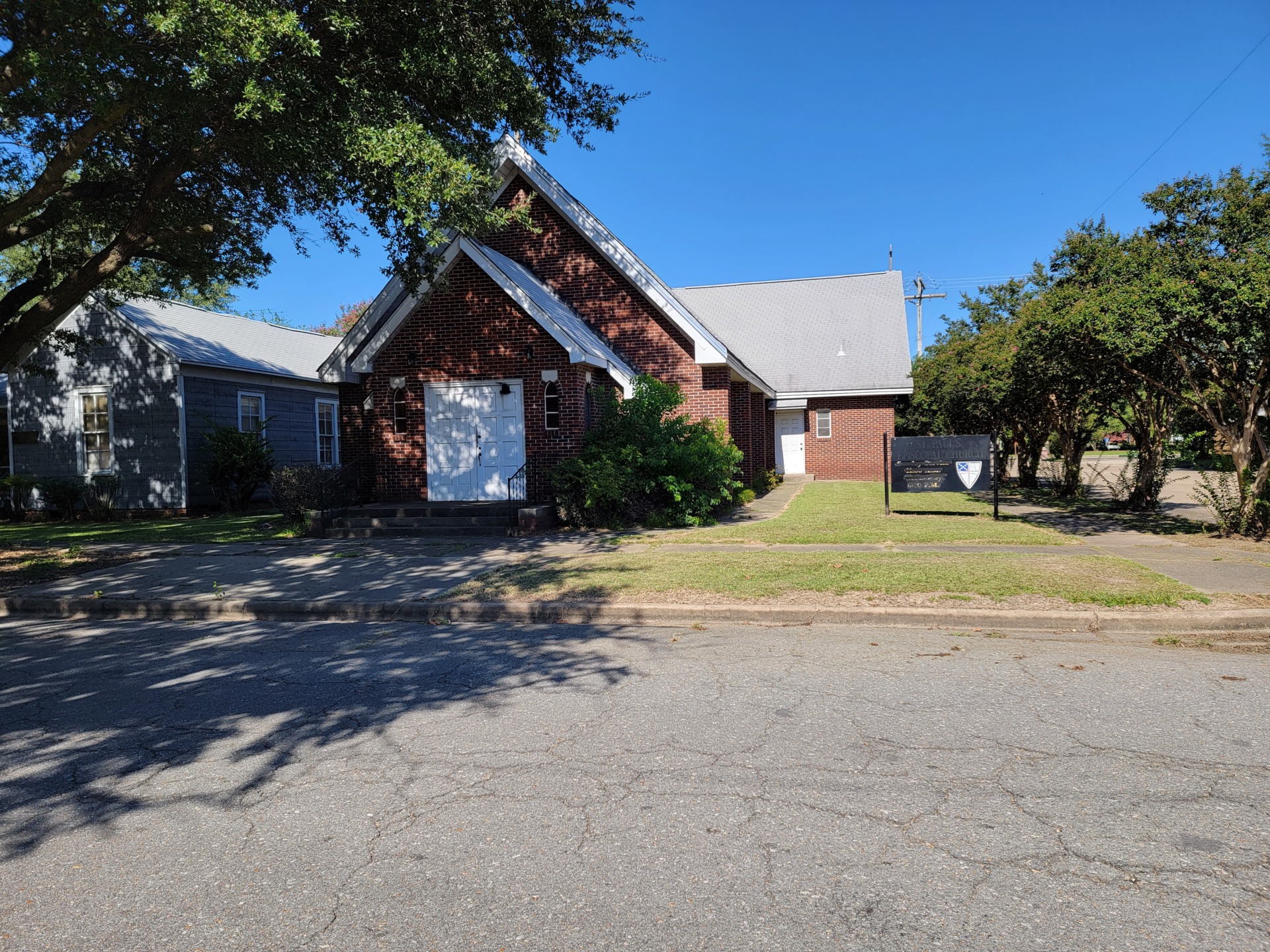 You are currently viewing St. Paul’s Episcopal Church/100 N. 3RD ST., McGehee, AR